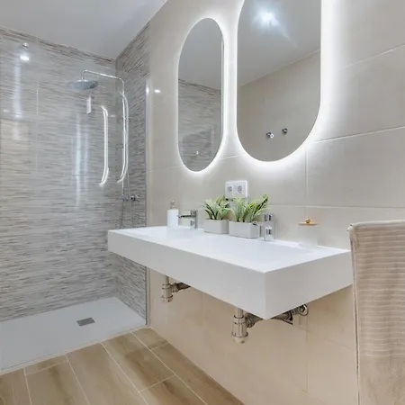 Antonia * Betancuría